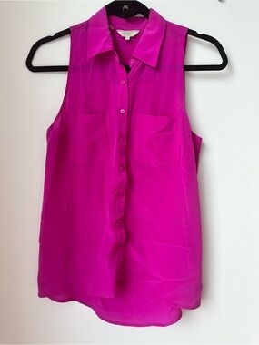 GUESS Sleeveless 100% Silk Button-Down Shirt in Bright Magenta
